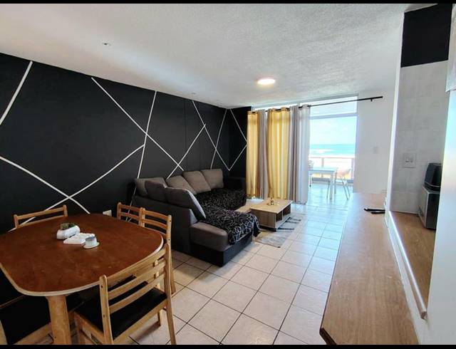 3 BEDROOM APARTMENT FOR SALE IN MARGATE BEACH